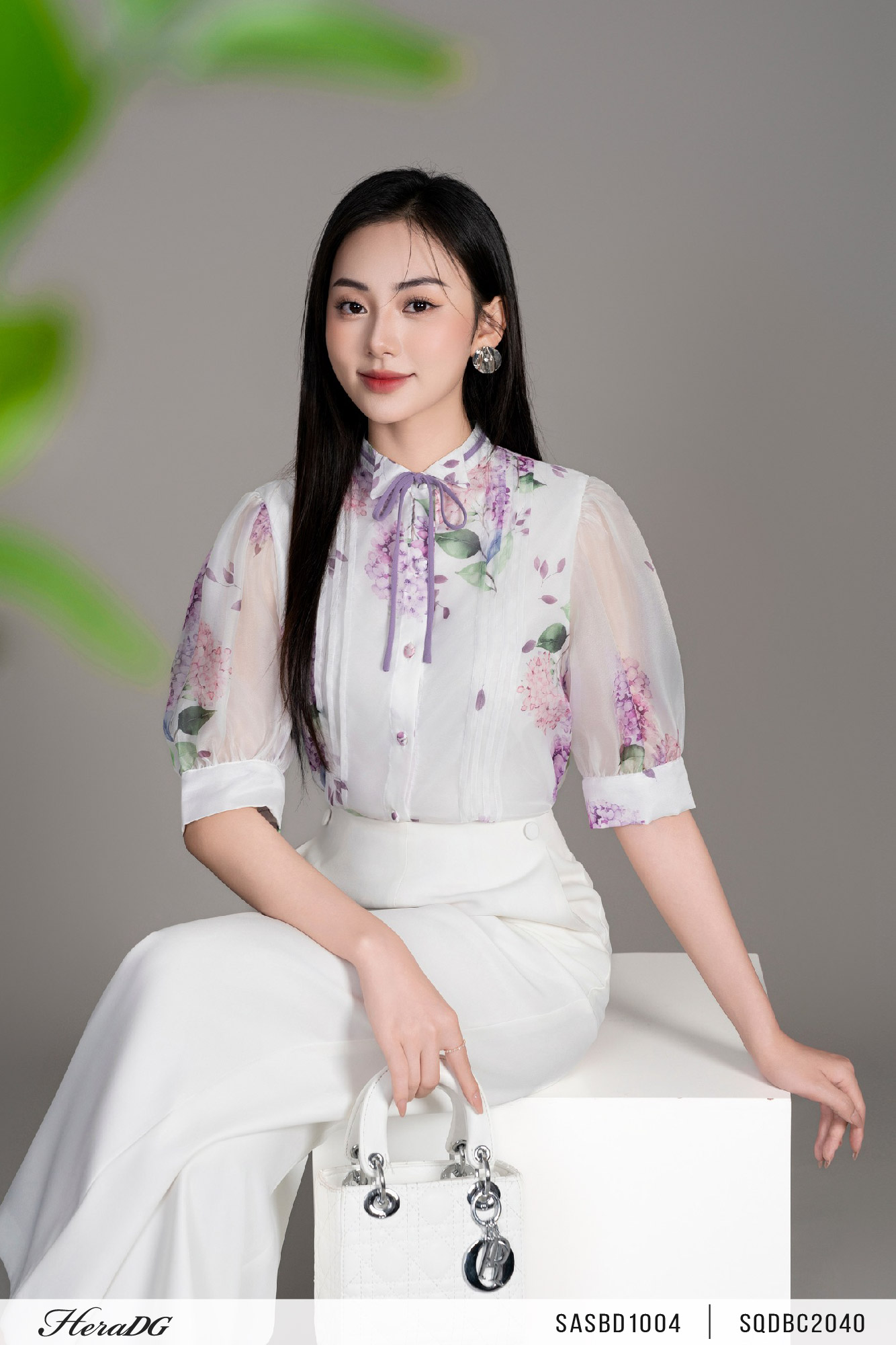 Ảnh của Áo sơ mi cổ én